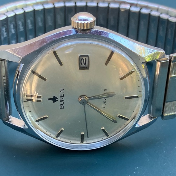 Vntg 1960s BUREN Men’s Watch Manual Wind - Twistoflex Bracelet - Picture 2 of 4